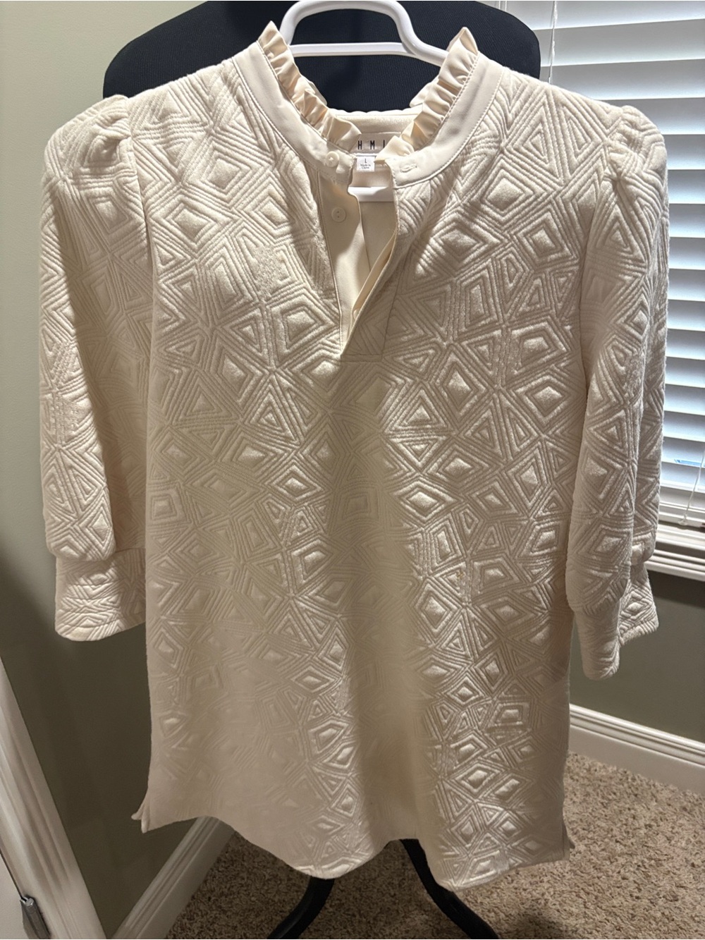 THML boutique textured shift dress in size Large